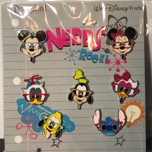 Disney Parks Pin booster Set NWT